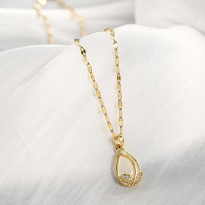 Golden Tulip Necklace